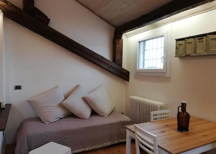 Remorsella * بولونيا